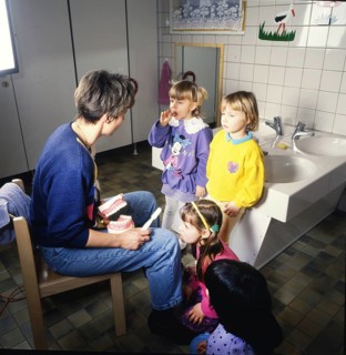 DEU, Germany: The historical slides from the times 80-90s . a.o. Iserlohn. Kindergarten. Dental