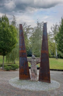 Palatinate Memorial for the Victims of Nazi Psychiatry, Sculpture Between the Cutting Lines,