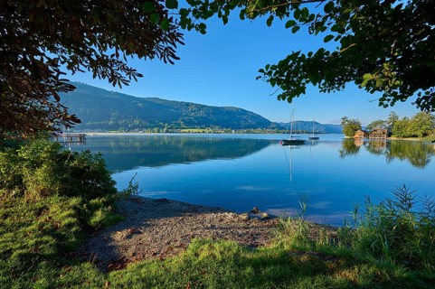 Lakeside, sailboats, boathouse, morning, summer, Steindorf am Lake Ossiach, Lake Ossiach,