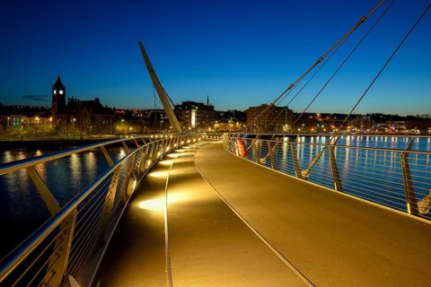 Peace Bridge, over the river Foyle, blue hour, Derry-Londonderry, province Ulster, Northern