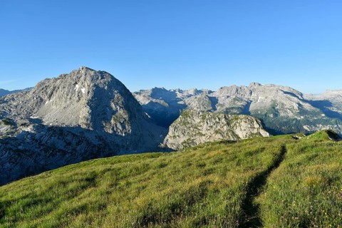 View from the summit meadow of the Fagstein to Kahlerberg and Steinernes Meer, Berchtesgaden