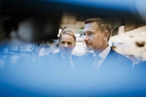 Christian Lindner (FDP), Federal Minister of Finance, photographed during a visit to the trading