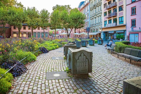 St Martin's Cathedral and Cathedral Square in Mainz, Rhineland-Palatinate, Germany, Europe