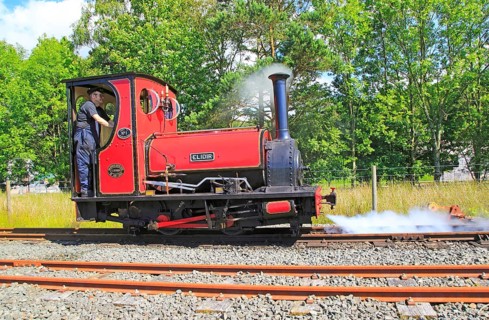 Steam locomotive engine train 'Elidor', Llanberis lake railway, Rheilffordd Lllyn Padarn, Gwynedd,