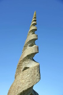Sculpture spiral by Jo Kley 2019, stone sculpture, modern art, spiral, geometric shape, twisted,