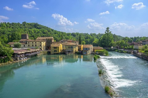 View of the village from the Visconti Bridge dating from 1395, Borghetto, Valeggio sul Mincio,