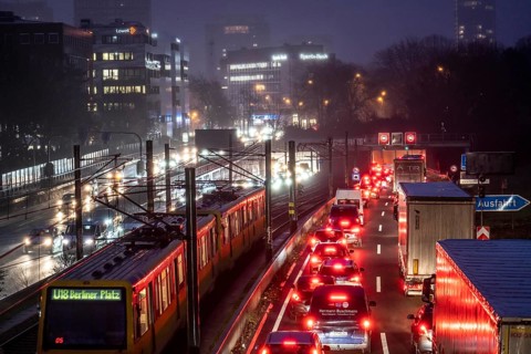 Traffic jam on the A40 motorway, Ruhrschnellweg, in Essen, in front of the Ruhrschnellweg tunnel,