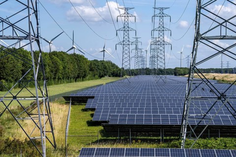 High-voltage power line route, the space underneath is used for a solar park over 5 km long, behind