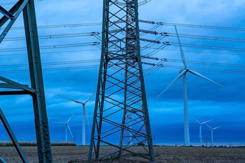 Wind farm near Niederaußen, high-voltage power lines, town of Bergheim, storm, strong wind, wind