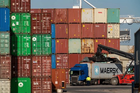 Port of Duisburg Ruhrort, DeCeTe, Duisburger Container-Terminal, container loading, loading and