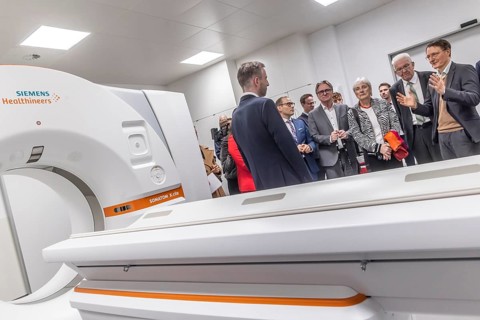 Hospital reform put to the test. The Federal Minister of Health visits a hospital in