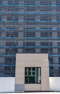New construction of an office building at the Cologne Trade Fair Centre in Cologne-Deutz, shell,