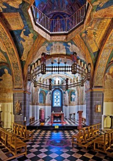 St. Maria and Clemens, Romanesque double church, lower church, view into the choir with ceiling