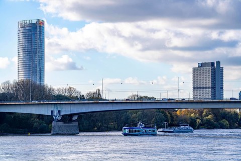 The Konrad Adenauer Bridge, South Bridge, A562 motorway bridge and 2 light rail lines, tram, UN