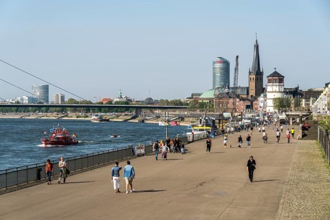Rheinuferpromenade, City of Düsseldorf, North Rhine-Westphalia, Germany, Europe