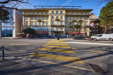 Hotel Walter Au Lac, pedestrian crossing, building, trees, pedestrians as accessories, street Riva