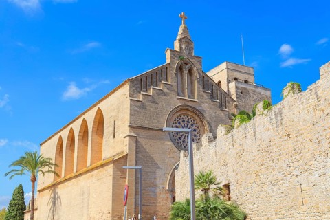 The medieval walls of Alcudia and Saint Jaume church, Alcudia, Mallorca, Balearic Islands, Spain,