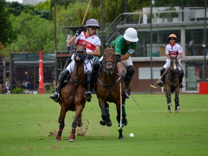 Scene from the 131st Argentine Open Polo Championship (Spanish: Campeonato Argentino Abierto de