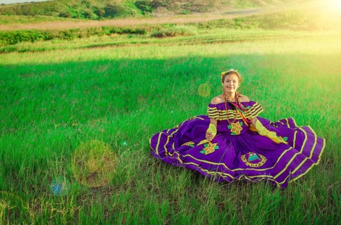 Nicaraguan girl wearing traditional folk costume