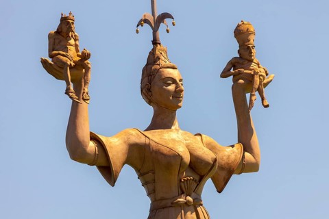 Imperia with Pope Martin V and King Sigismund, statue by Peter Lenk, Lake Constance,
