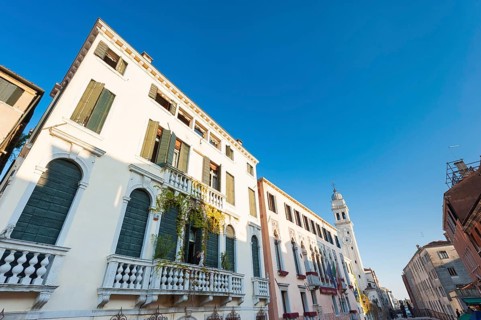 Old Town with San Girgio dei Greci, church, city trip, holiday, travel, tourism, lagoon city,