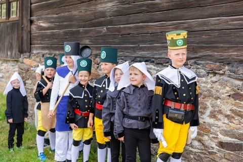 Minister President Michael Kretschmer visits Schneeberg on the occasion of the Mountain Dispute Day