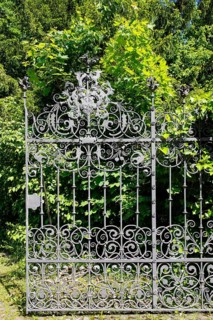 Coat of arms, fence, decorated, Varbüler Castle, Hemmingen Castle, former seat of the barons of