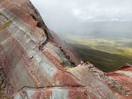 Hiking couple in the Peruvian Andes, Pallay Punchu Rainbowmountain, Layo, Peru, South America