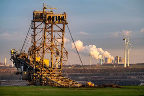 Edge of the Garzweiler II open-cast lignite mine, at the village of Lützerath, the last village to