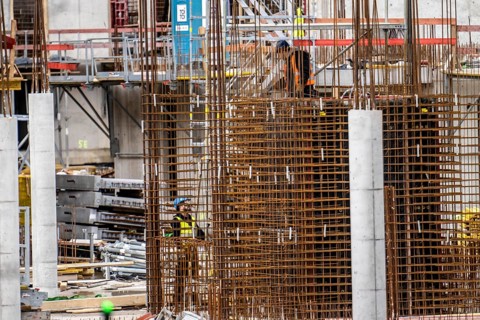 Major construction site in Düsseldorf, on the B8, Danziger Straße, construction of a residential