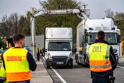 Customs X-ray inspection system, can X-ray entire trucks and check for hiding places, persons,