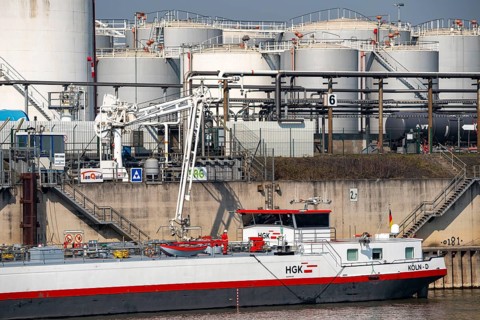 Duisport, Ruhrort harbour, oil island, TanQuid tank farm, for mineral oil products, chemical