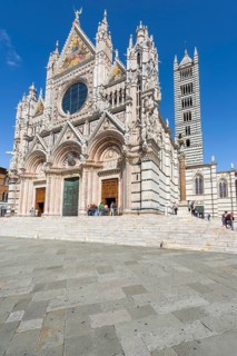 Cathedral, old town, architecture, landmark, travel, tourism, blue sky, Siena, Tuscany, Italy,