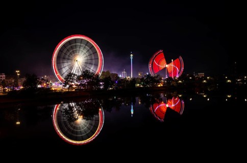 Night shot, overview, reflection in the river Neckar, Ferris wheel, Europa Rad, Gladiator, rides,