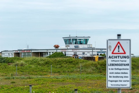 Airfield on the Helgoland dune, building, tower, warning sign, danger to life, offshore island of