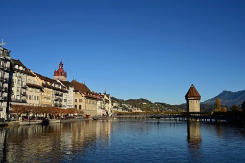 City view with Chapel Bridge, water tower on the Reuss, behind the Rigi, Old Town, Lucerne, Canton