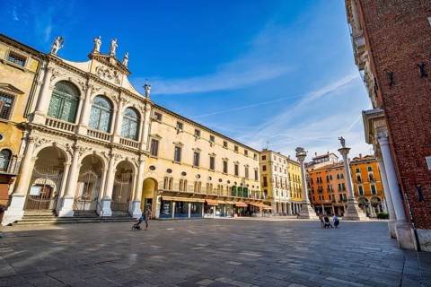 Chiesa di San Vincenzo, Piazza dei Signori, Vicenza, Veneto, Italy, Europe