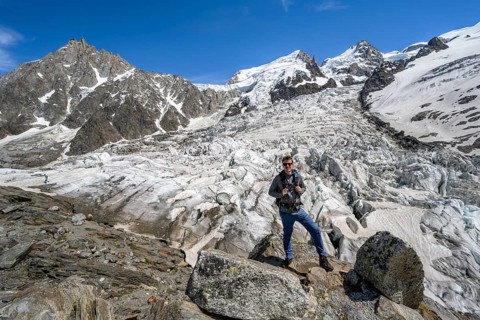 Mountaineers on the glacier, High alpine glaciated mountain landscape, La Jonction, Glacier des