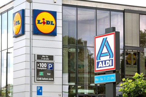 Lidl and Aldi store right next to each other, Essen, 22.07.2024., Essen, North Rhine-Westphalia,