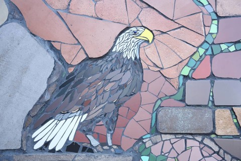 Wall mosaic with bald eagle by Isidora Paz López 2019, one, bald eagle, eagle figure, bird figure,