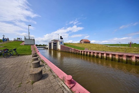 Varel lock with open lock gates in Varel, district of Friesland, Lower Saxony, Germany, Europe