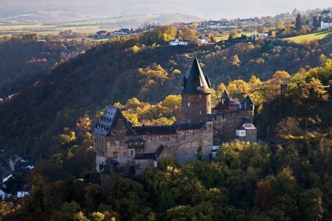 Stahleck Castle, hilltop castle in autumn, Bacharach on the Rhine, UNESCO World Heritage Upper