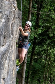Ketterin rock climbing, woman climbing toprope, sport climbing, climbing garden Bad Heilbrunn