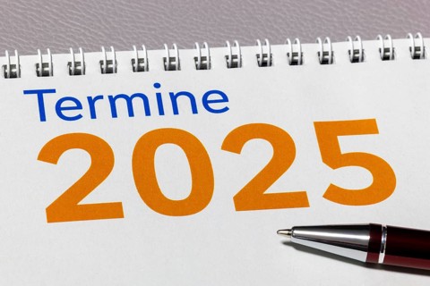 Calendar with year 2025 and pen, symbol for planning, diary, Germany, Europe