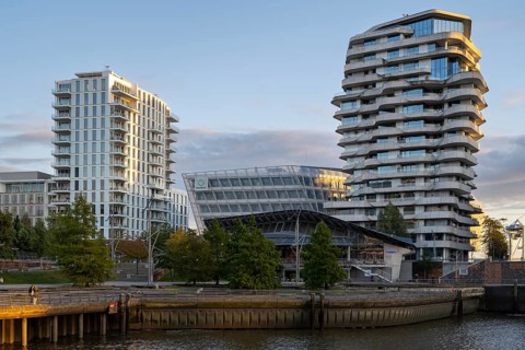 Modern residential building on Strandkai, Marco Polo Tower, Überseequartier, Hafencity, Hamburg,