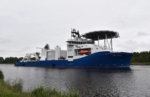 Ship, special ship, cable-laying ship NKT Victoria travelling through the Kiel Canal, Kiel Canal,