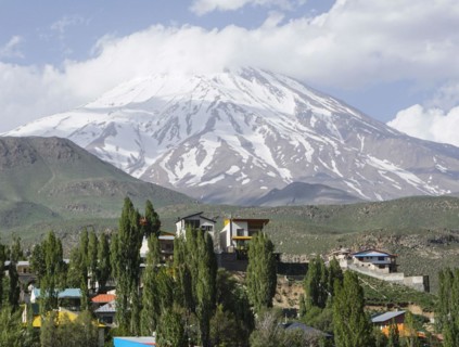 View of the snow-covered 5671 metre high Damavand mountain, Iran, 17.05.2016, Asia