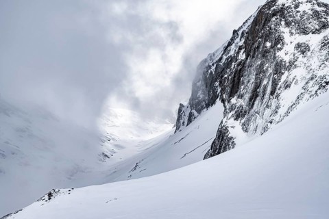 Snow-covered mountain landscape, ascent to the Wildhorn, cloudy mood, high tour, Bernese Alps,