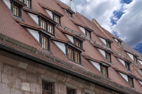 Dormer windows on the historic Unschlitthaus, built in 1491, Obere Wörthstr. 26, Nuremberg, Middle