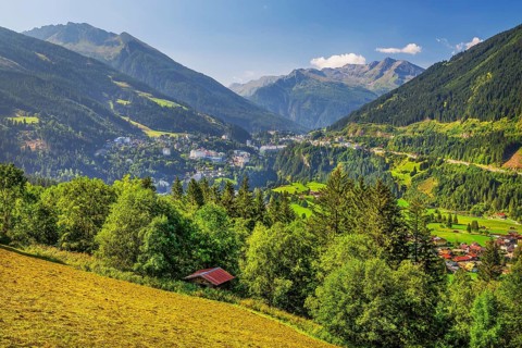 Panorama of valley and village with Radhausberg 2613m from the Gasteiner Höhenweg, Bad Gastein,